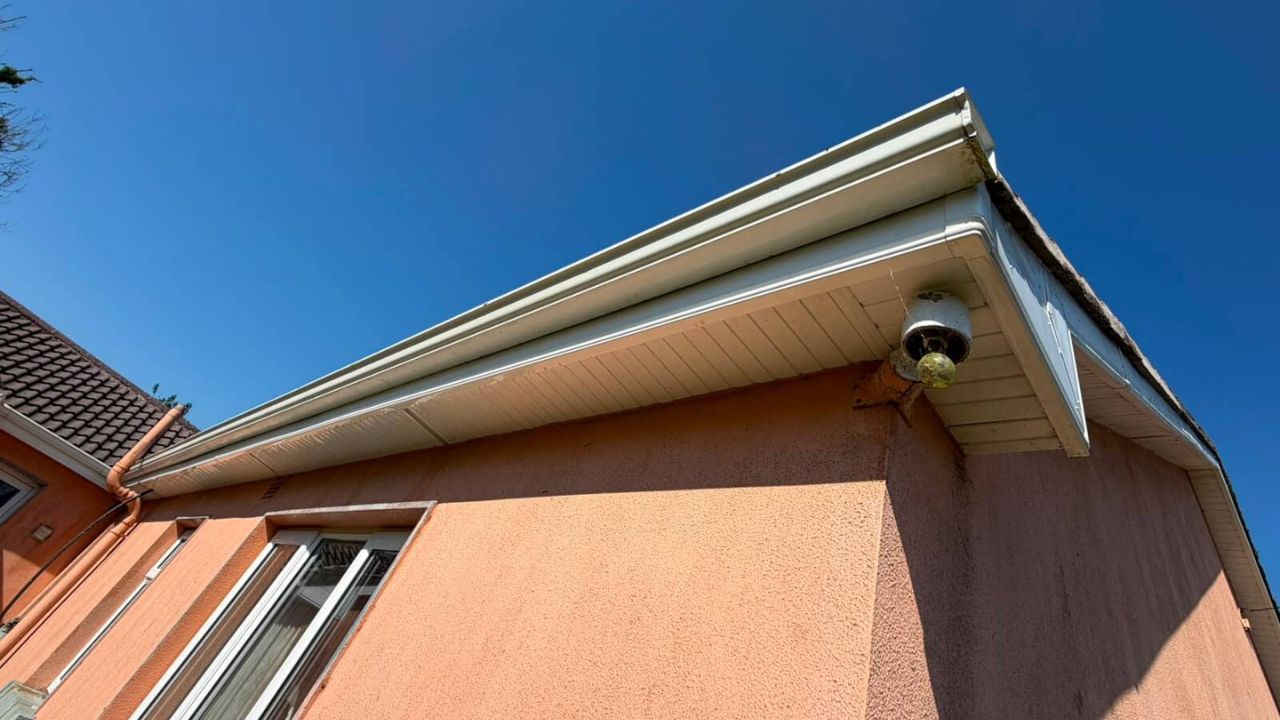 Fascia & Soffit Cleaning